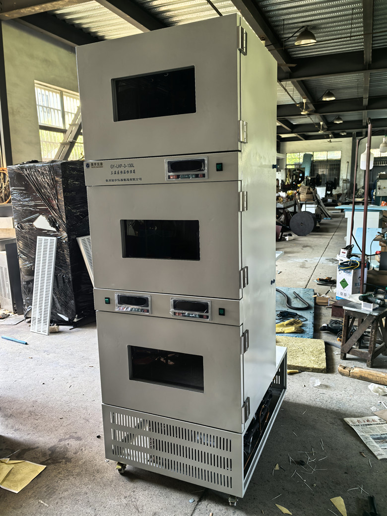 GY-LHP-3-130L三温区恒温恒湿箱2_副本.jpg GY-LHP-3-130L三温区恒温恒湿箱2_副本.jpg